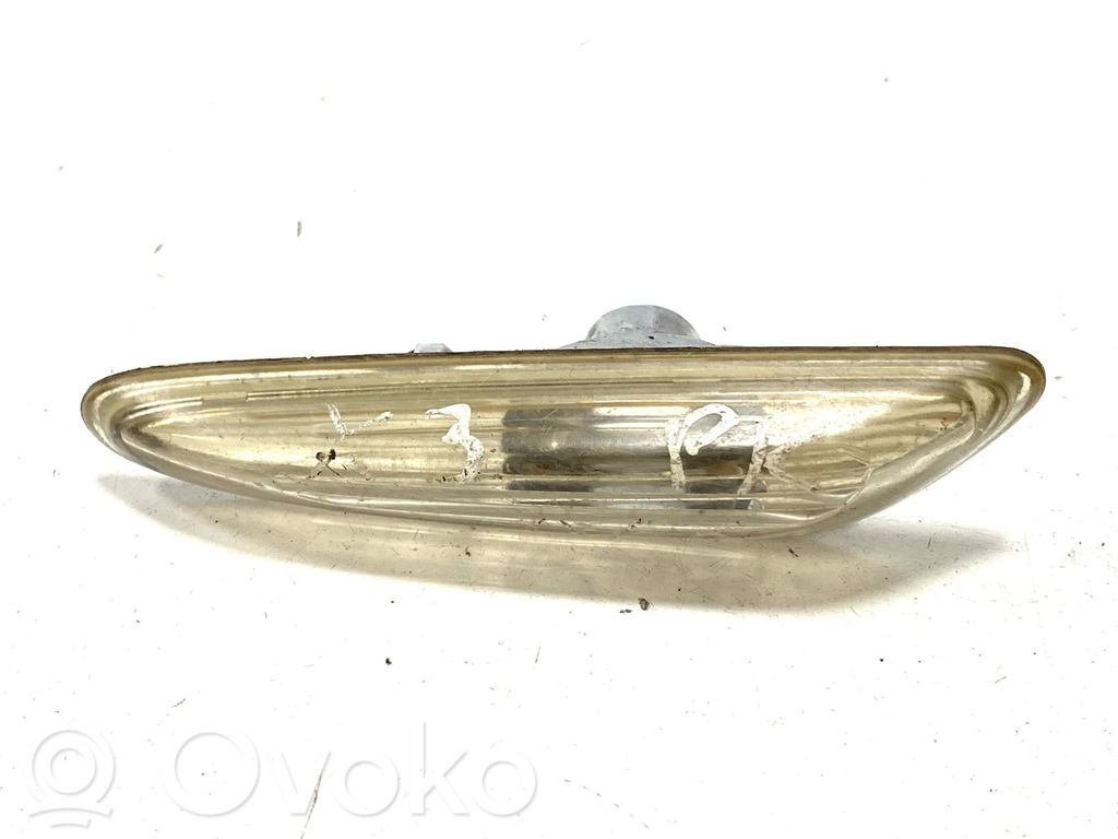 BMW X3 E83 Front fender indicator light 