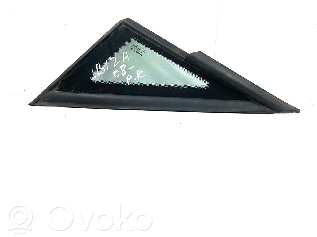 Seat Ibiza IV (6J,6P) Front triangle window/glass 