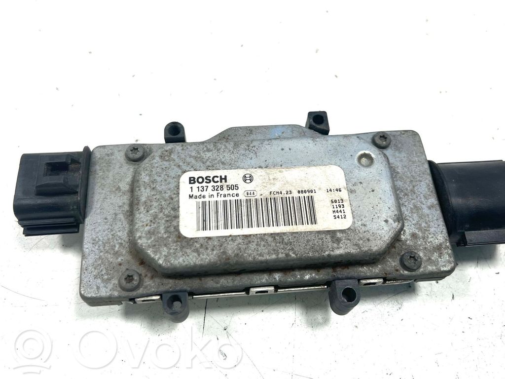 Mazda 3 II Fan control module 
