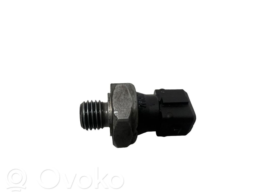 BMW 5 E60 E61 Oil pressure sensor 