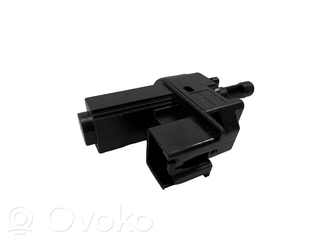 Ford C-MAX II Clutch pedal sensor 