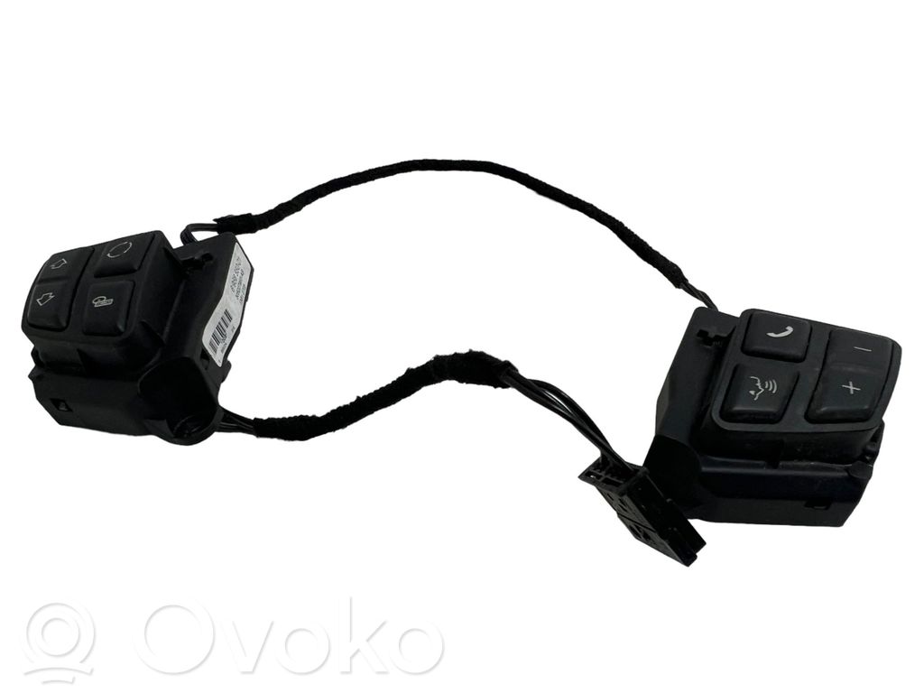 BMW 1 E81 E87 Steering wheel buttons/switches 