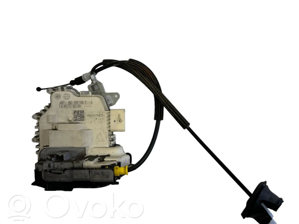 Audi A4 S4 B8 8K Takaoven lukko 