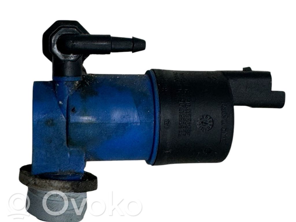 Renault Clio III Windscreen/windshield washer pump 