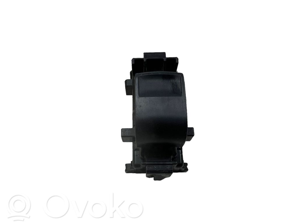 Toyota RAV 4 (XA40) Electric window control switch 