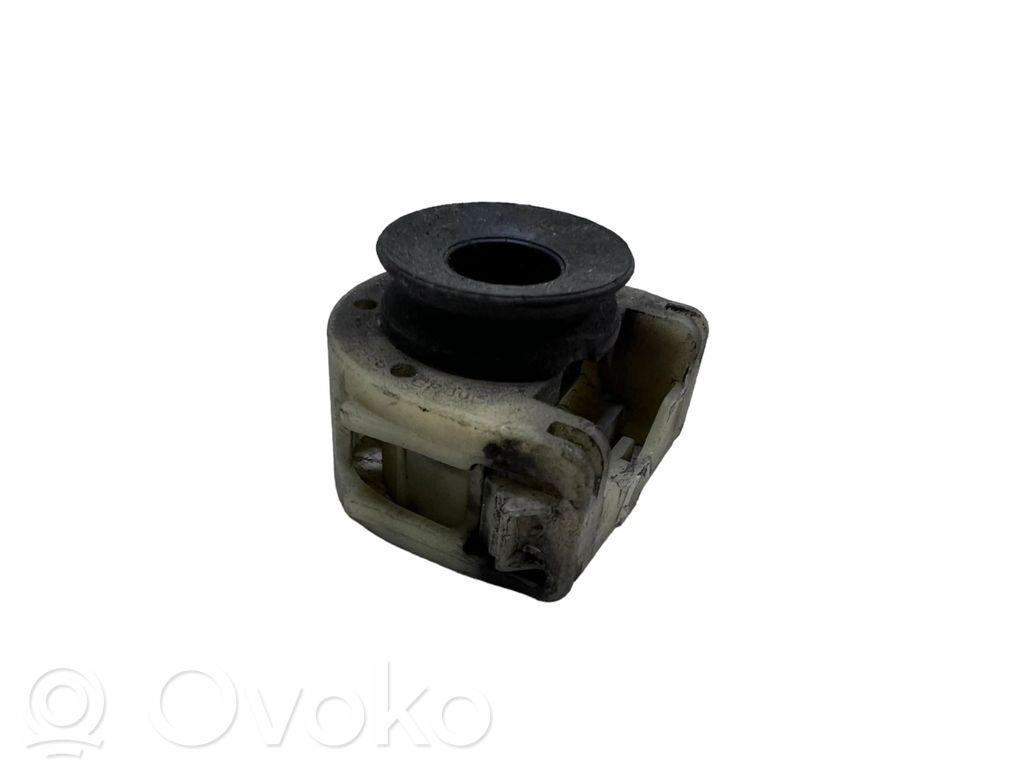 Citroen C3 Radiator mount bracket 