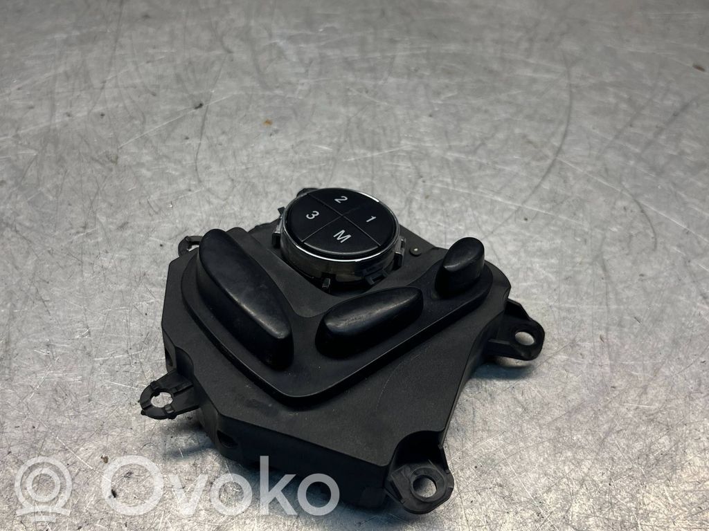 Mercedes-Benz E W211 Seat control switch 