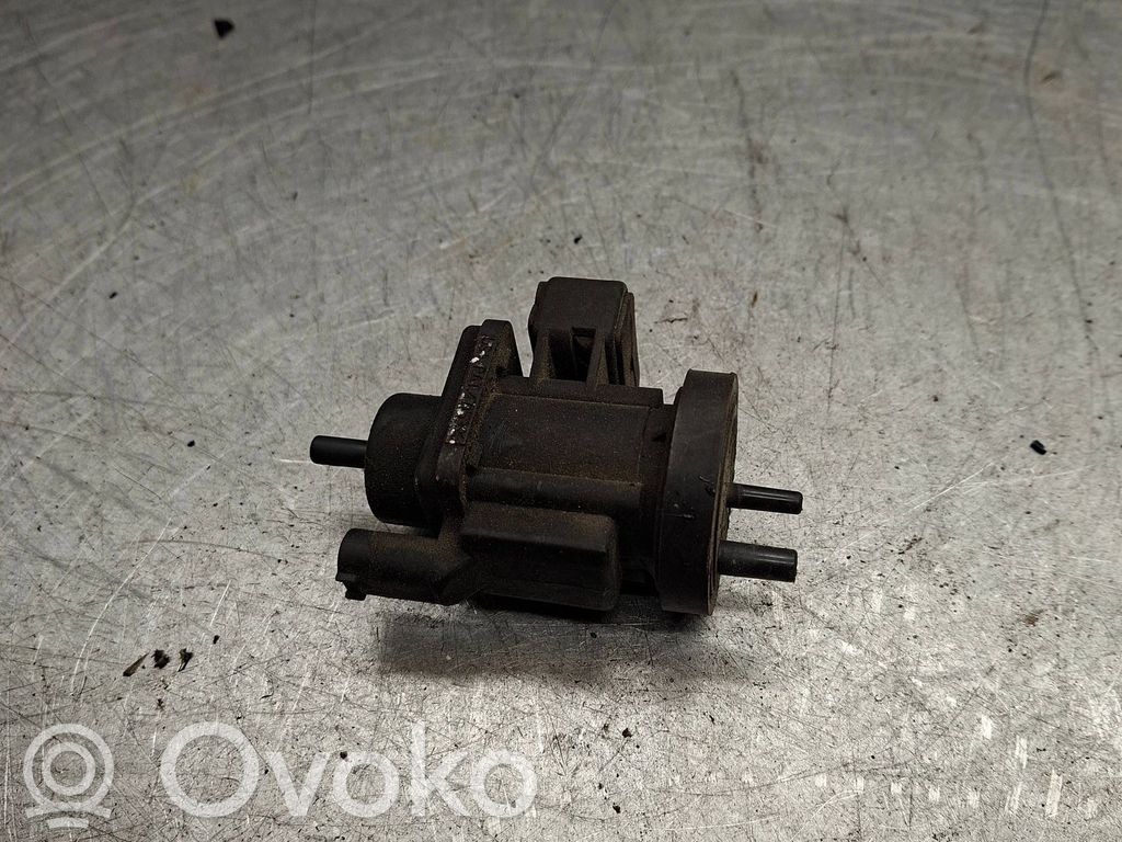 Mercedes-Benz C W203 Turbo solenoid valve 