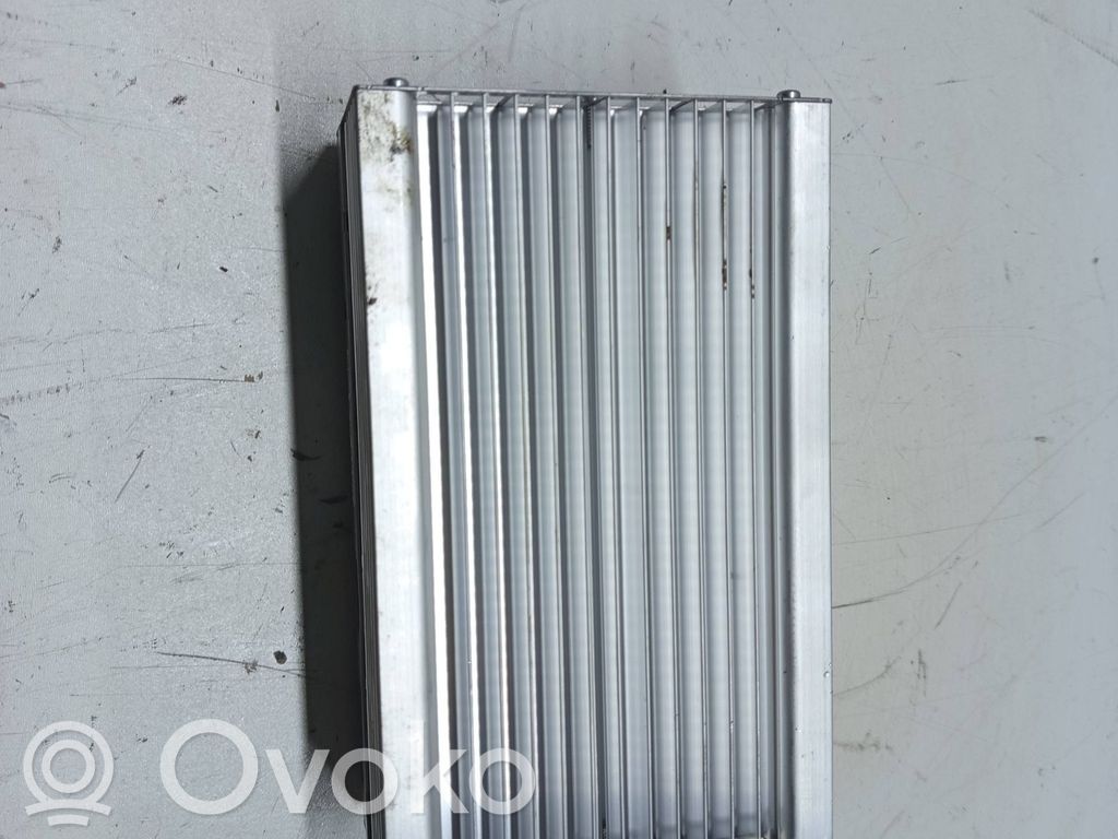 BMW 5 F10 F11 Sound amplifier 