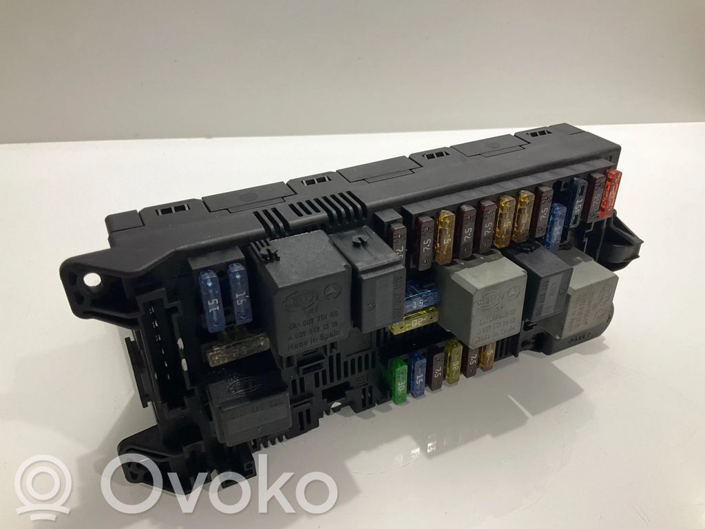 Mercedes-Benz E W211 Fuse module 