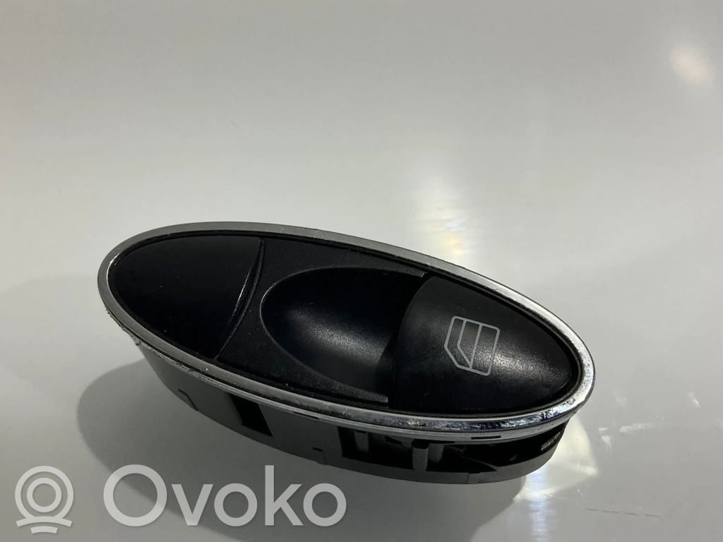 Mercedes-Benz E W211 Electric window control switch 