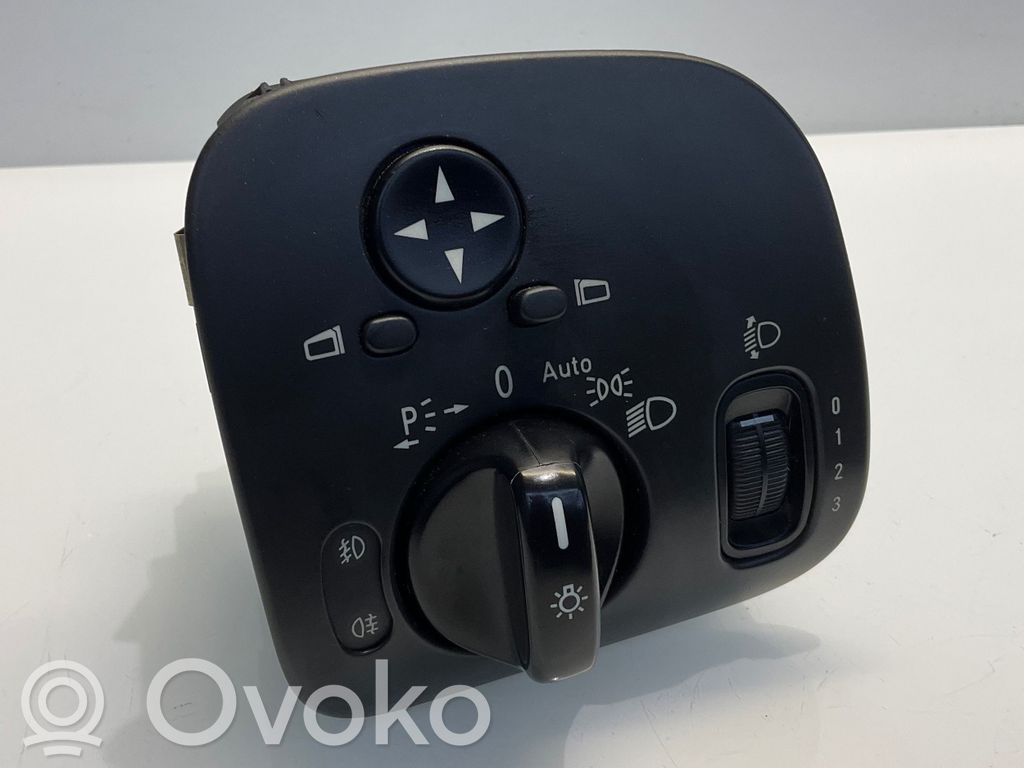 Mercedes-Benz C W203 Przełącznik świateł 