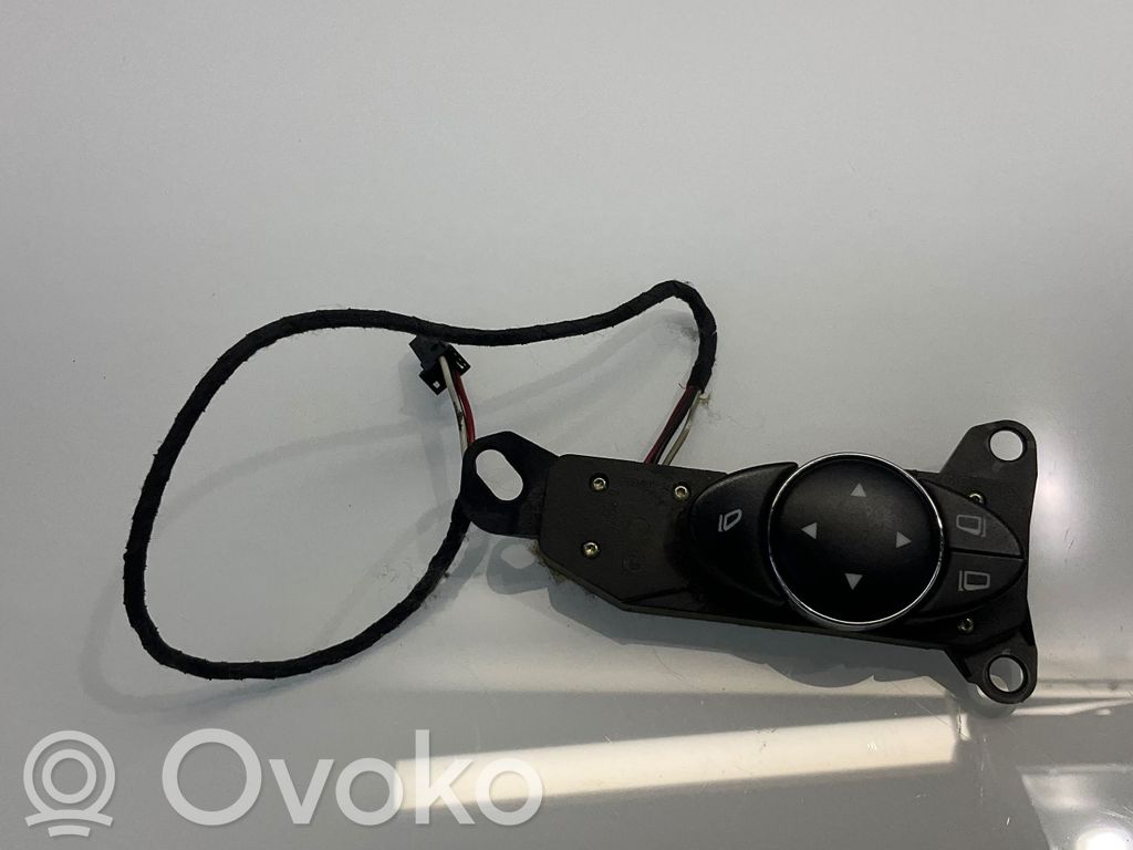 Mercedes-Benz E W211 Wing mirror switch 