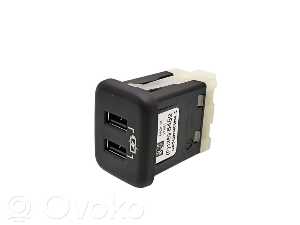 Chevrolet Bolt USB socket connector 