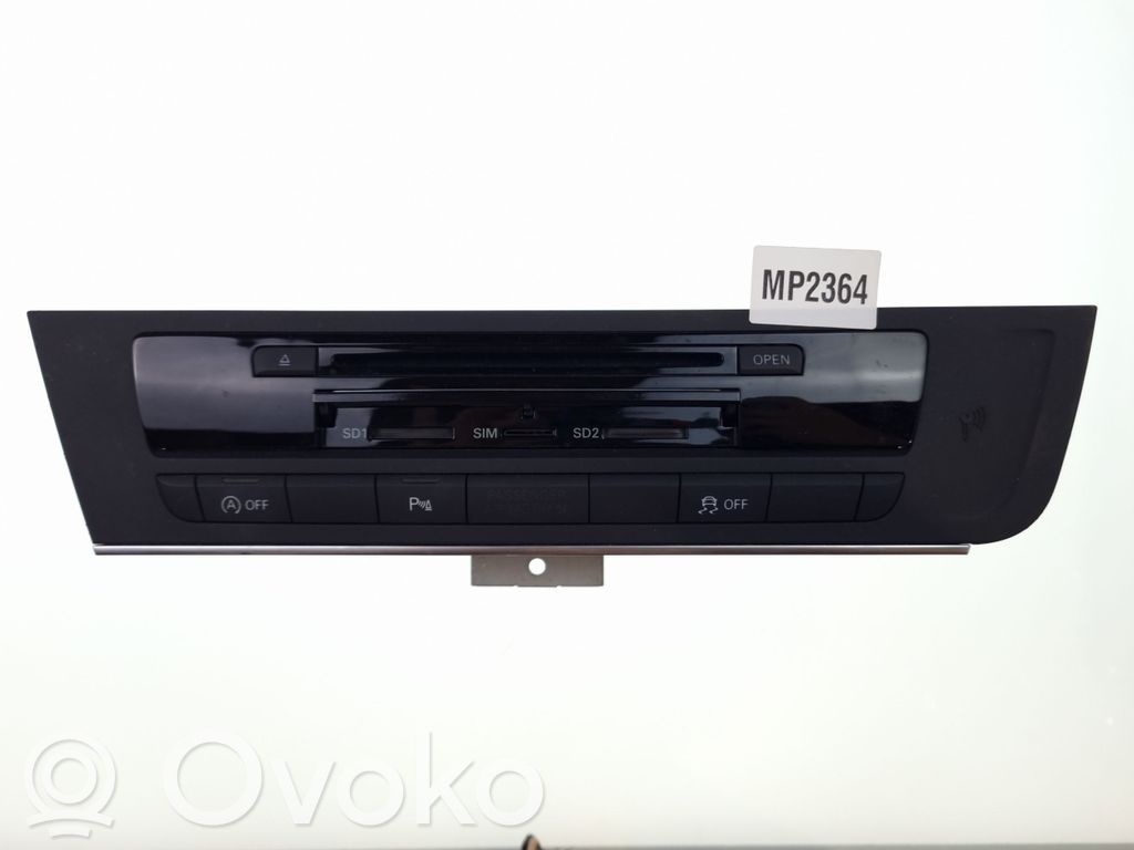 Panel / Radioodtwarzacz CD/DVD/GPS   4G0035670G