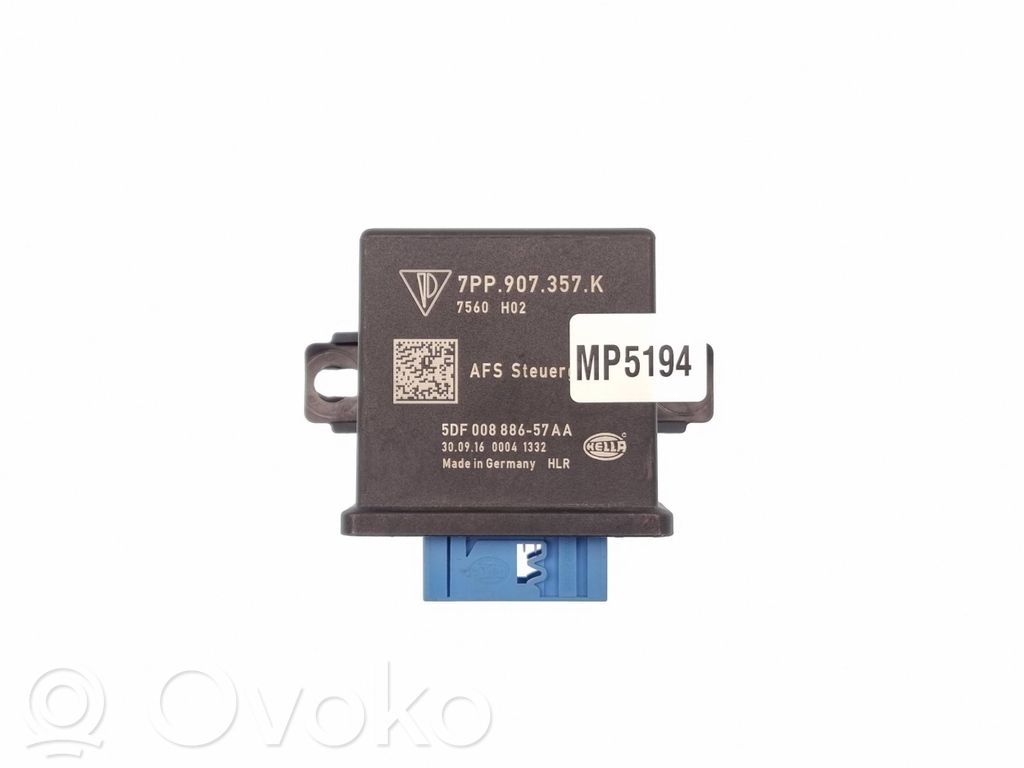 Porsche Cayenne (92A) Light module LCM 