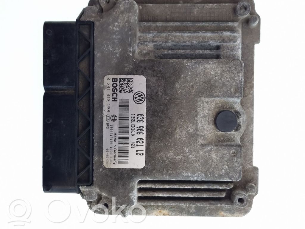 Skoda Fabia Mk2 (5J) Engine control unit/module 