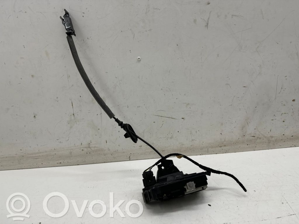Ford Puma Priekšpusē slēdzene 