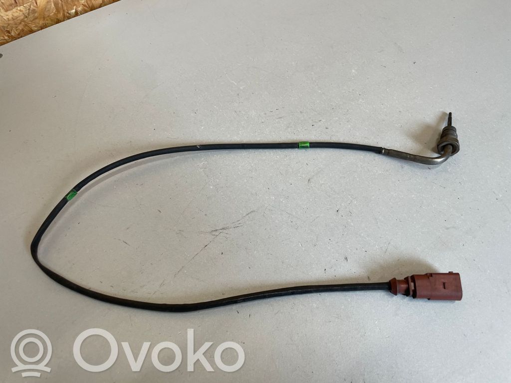 Volkswagen PASSAT B7 Exhaust gas temperature sensor 
