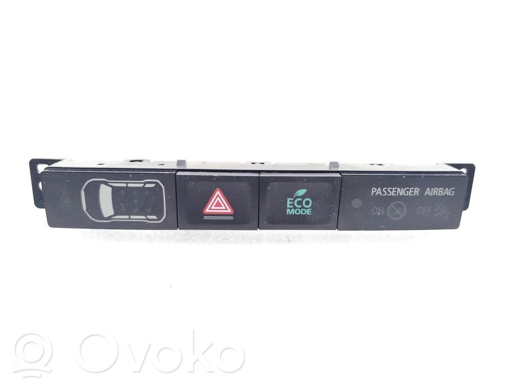 Mitsubishi Outlander Hazard light switch 