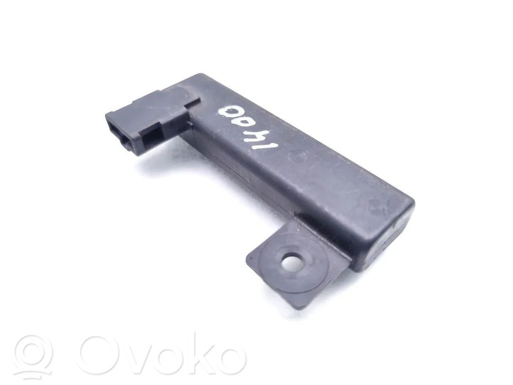Volkswagen Touareg I Interior comfort aerial antenna 