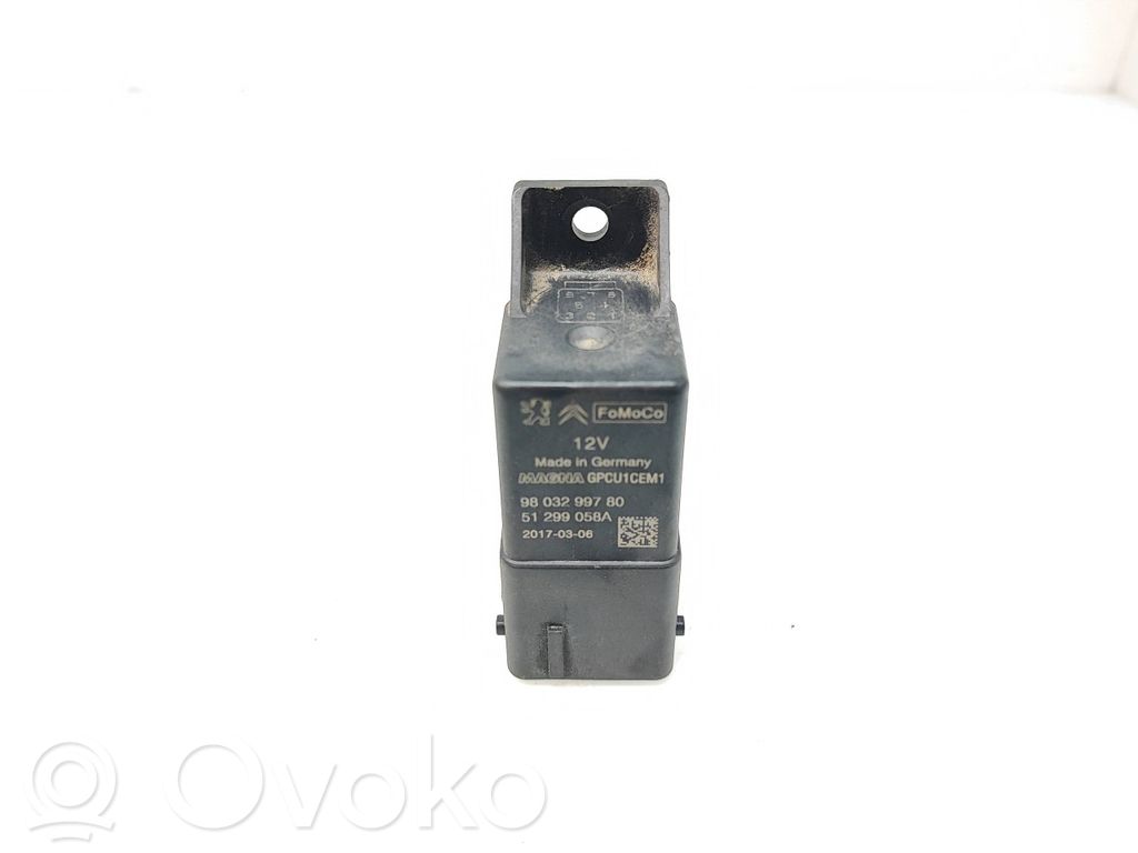 Toyota Proace Glow plug pre-heat relay 