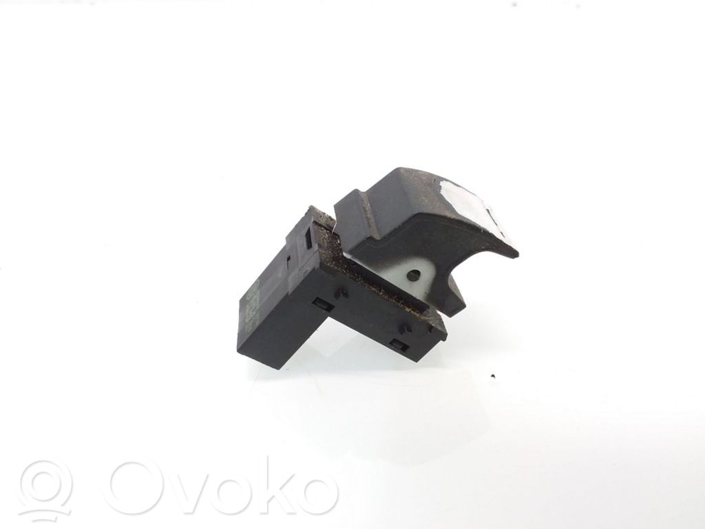 Volkswagen Touareg I Electric window control switch 