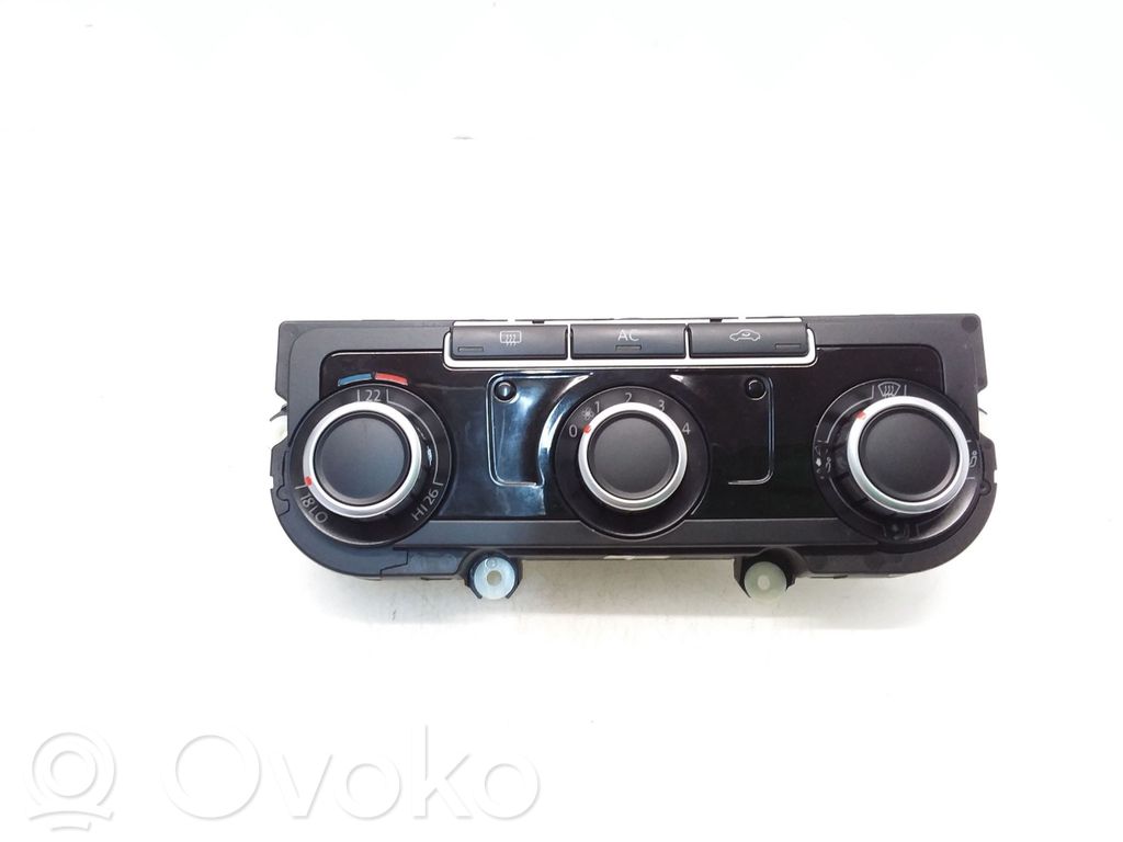 Volkswagen Golf VI Climate control unit 