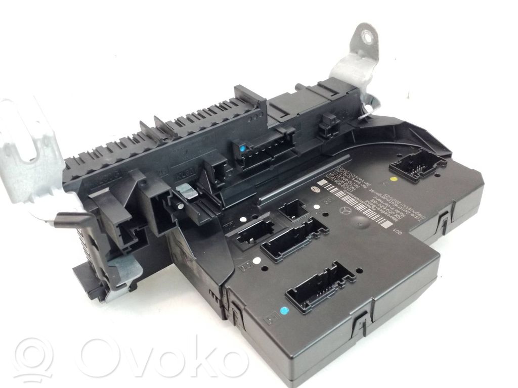 Mercedes-Benz E W212 Fuse module 