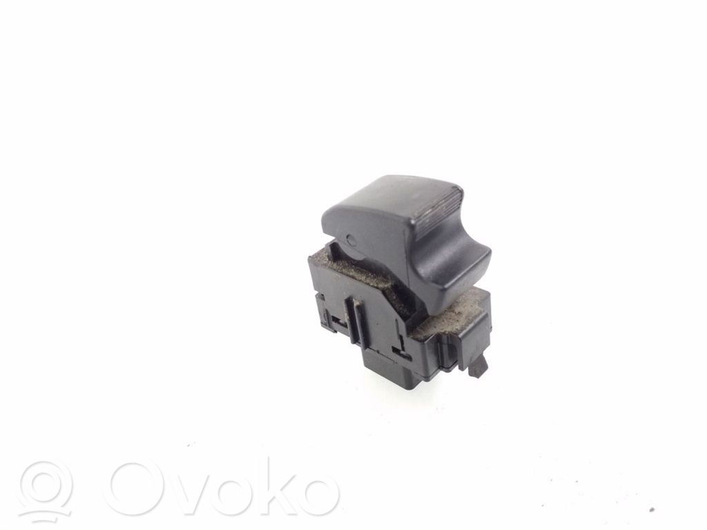 Toyota Corolla Verso AR10 Electric window control switch 
