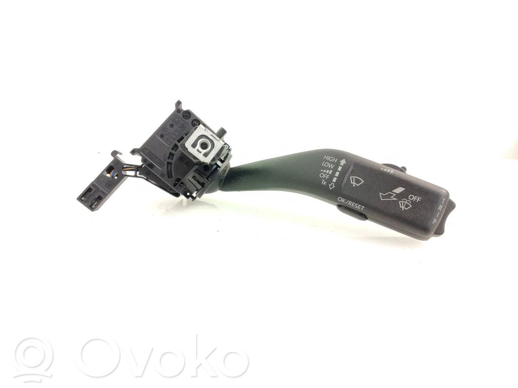 Skoda Octavia Mk2 (1Z) Wiper control stalk 