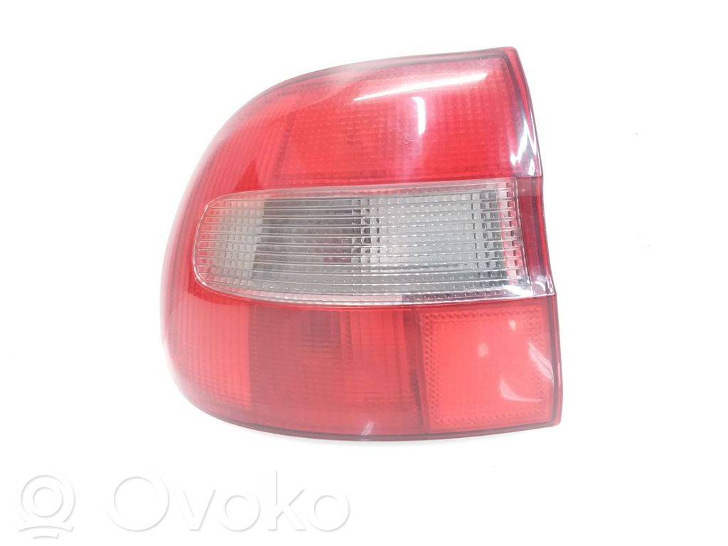 Rear/tail lights