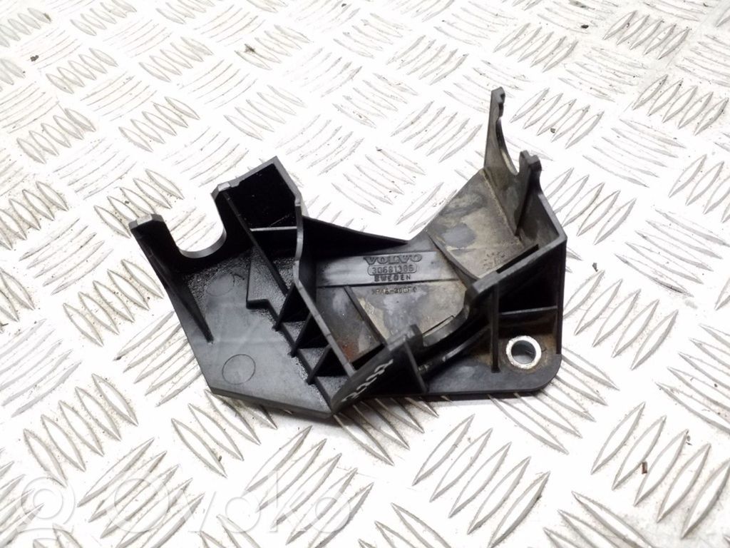 Volvo V50 Gear shift cable bracket 