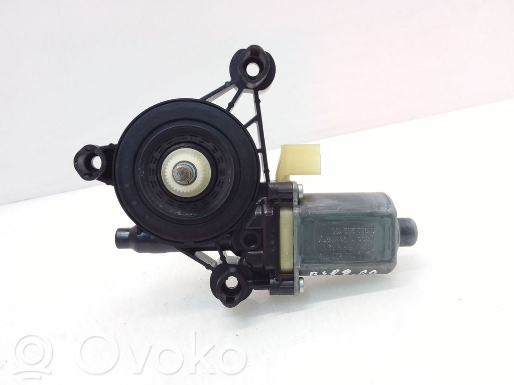 Skoda Octavia Mk3 (5E) Priekinio lango pakelėjo varikliukas 