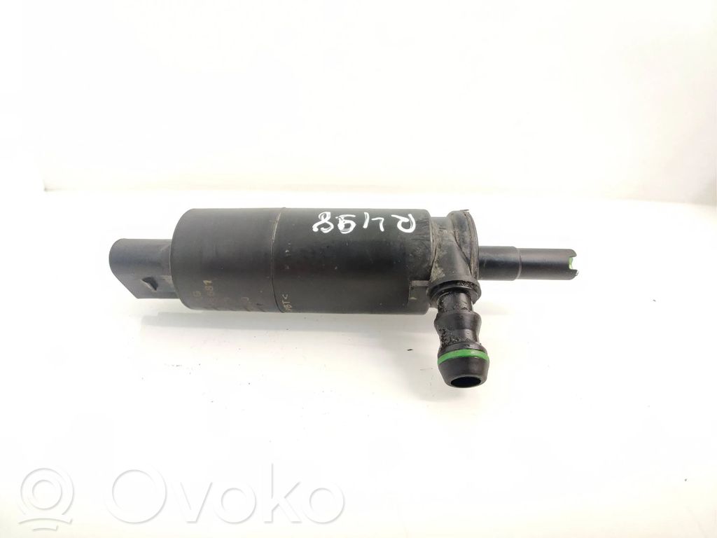 Skoda Octavia Mk2 (1Z) Headlight washer pump 