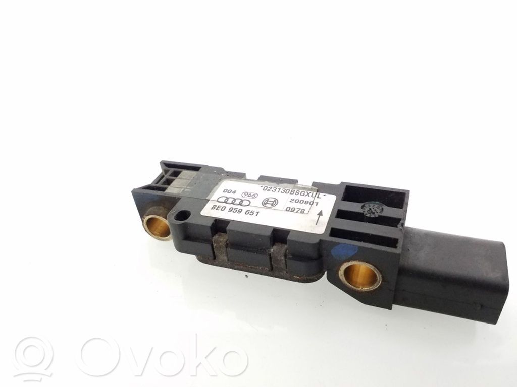 Audi A4 S4 B6 8E 8H Airbag deployment crash/impact sensor 