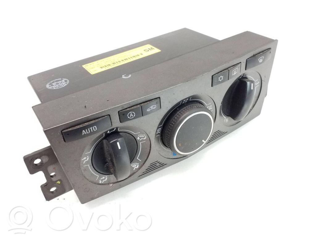 Opel Antara Climate control unit 
