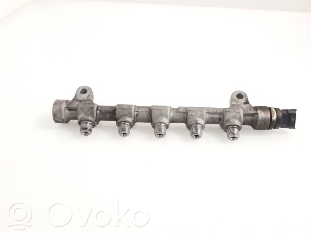 Hyundai i40 Fuel main line pipe 