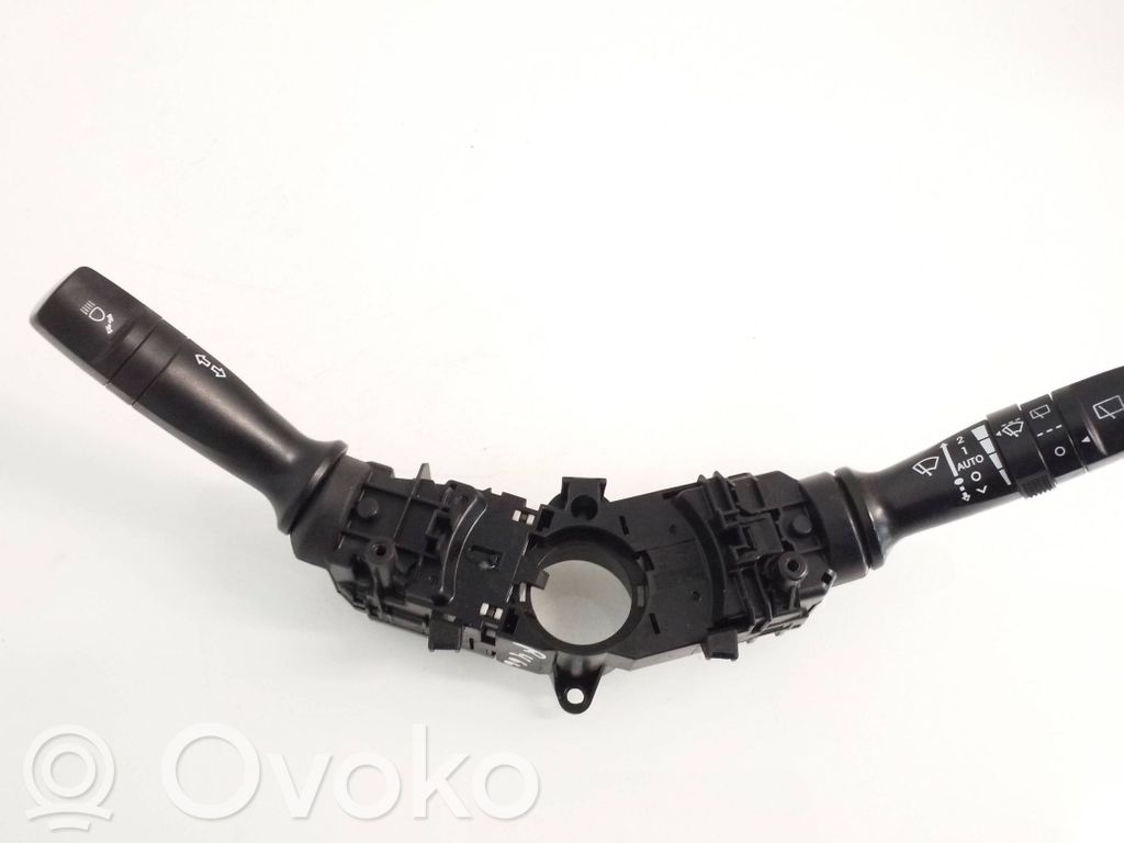 Hyundai i40 Wiper turn signal indicator stalk/switch 