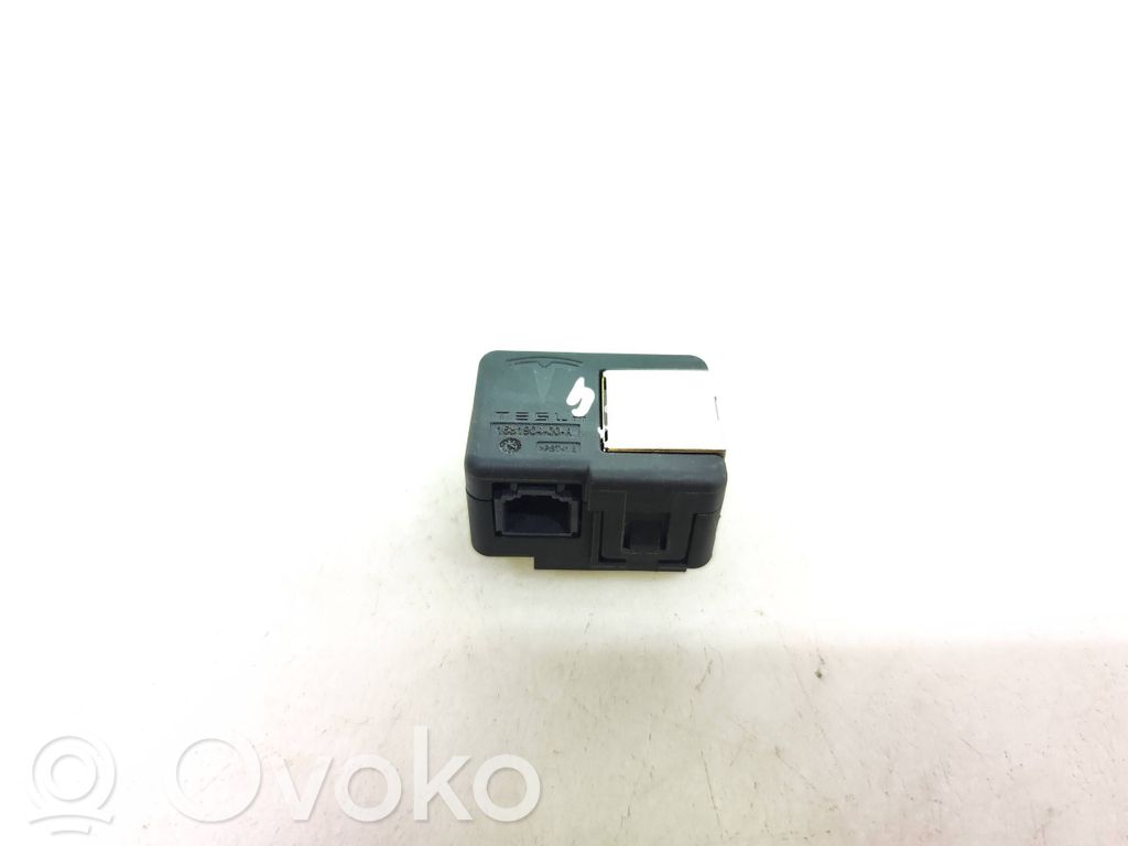 Other devices   168190400A