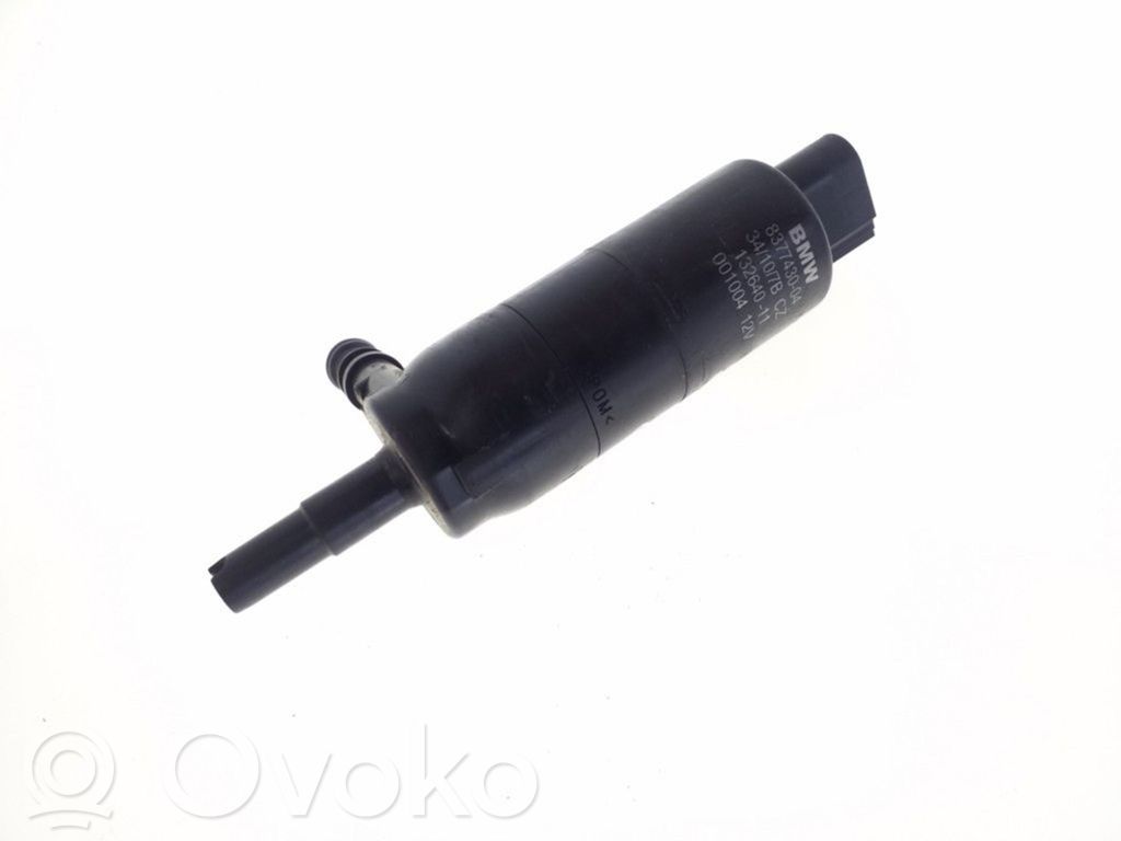 BMW 3 E90 E91 Headlight washer pump 