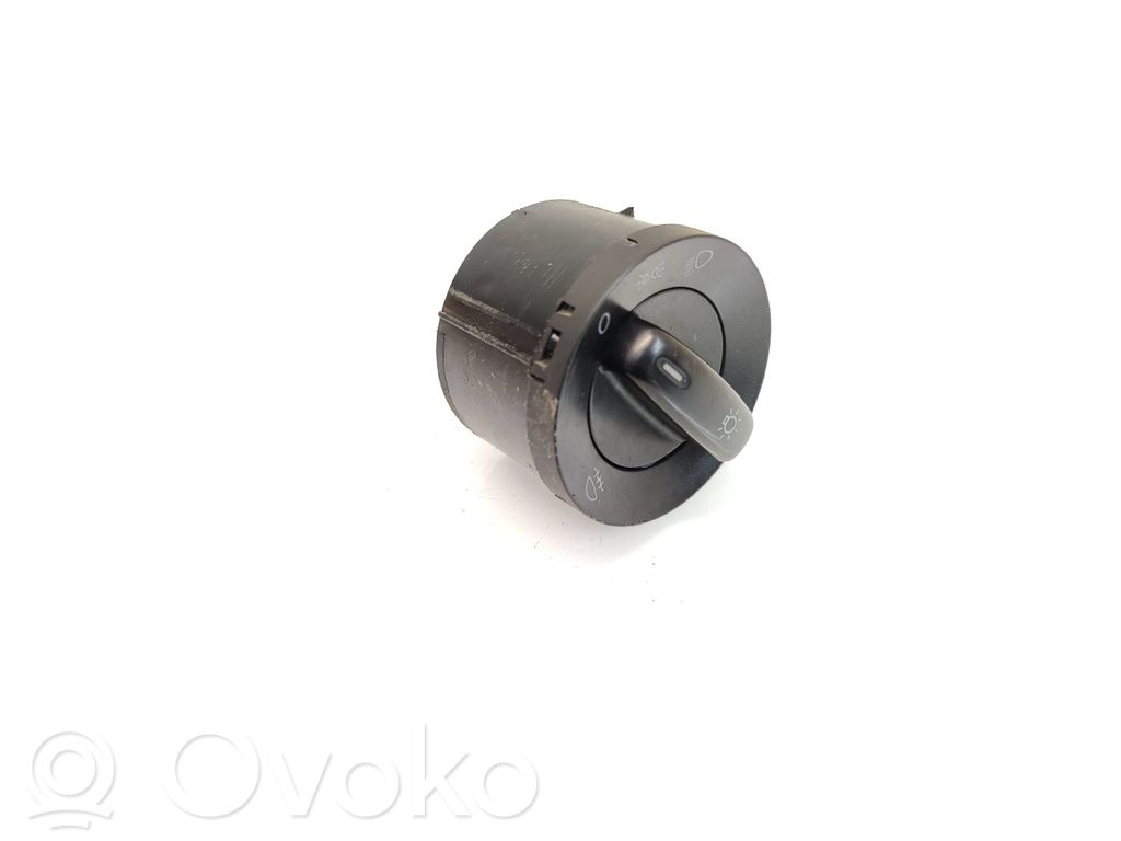 Volkswagen Caddy Light switch 