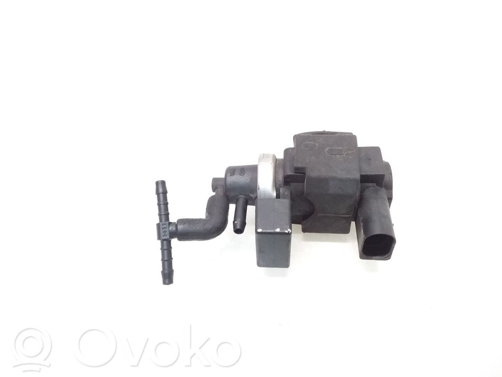 Audi A4 S4 B7 8E 8H Solenoīda vārsts 