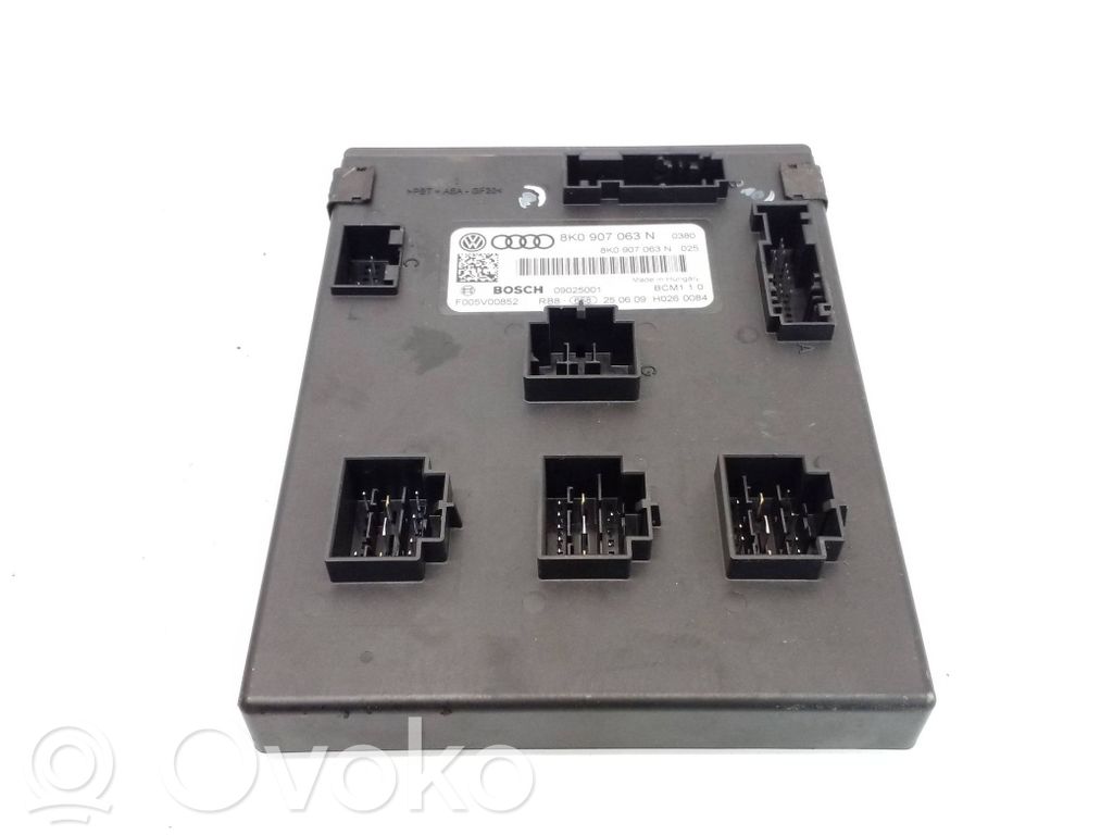 Audi A5 8T 8F Comfort/convenience module 