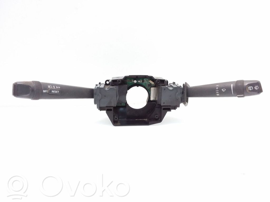 Volvo V70 Wiper turn signal indicator stalk/switch 