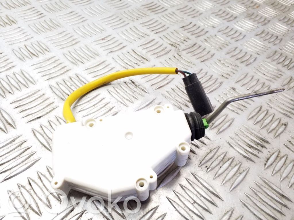 Ford Galaxy Fuel tank cap lock 
