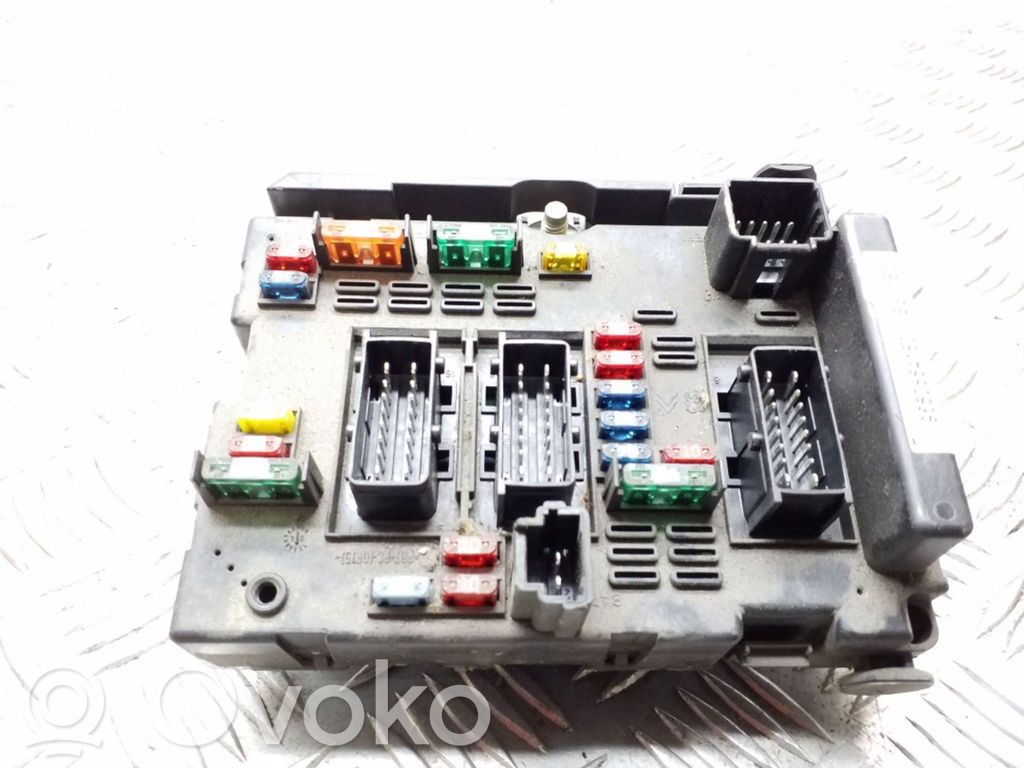 Peugeot 307 Fuse module 