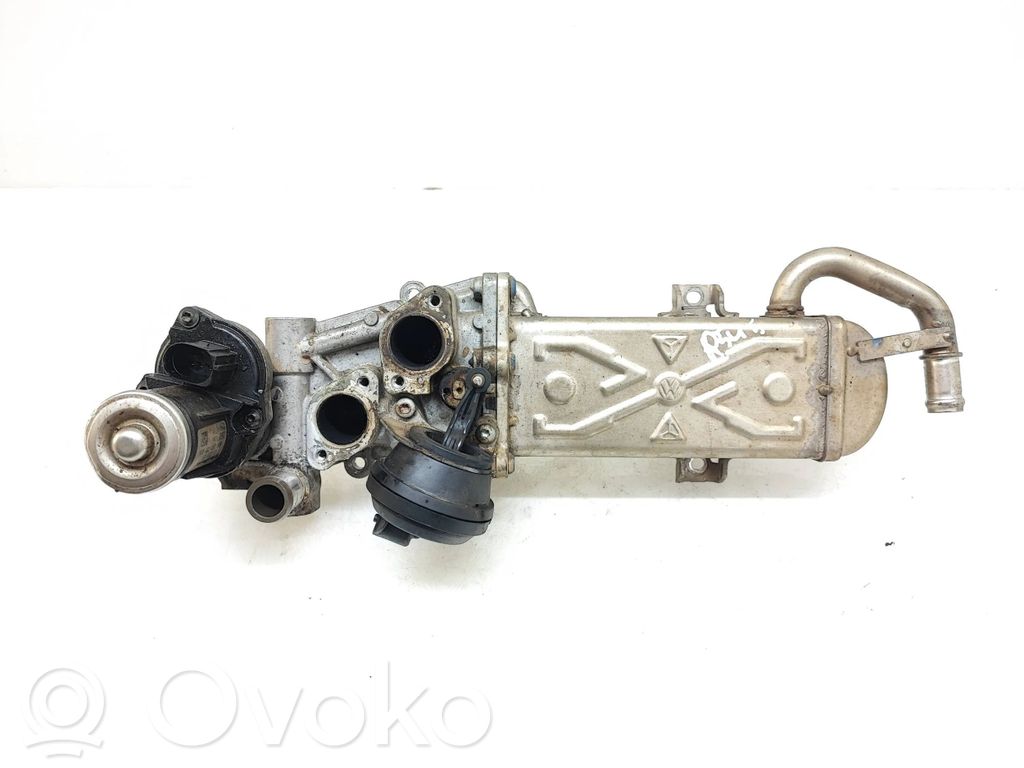 Volkswagen PASSAT B7 EGR valve cooler 