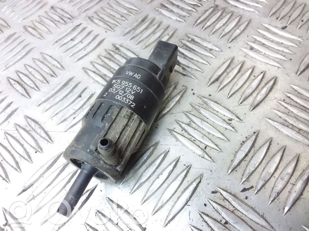 Volkswagen Transporter - Caravelle T5 Windscreen/windshield washer pump 