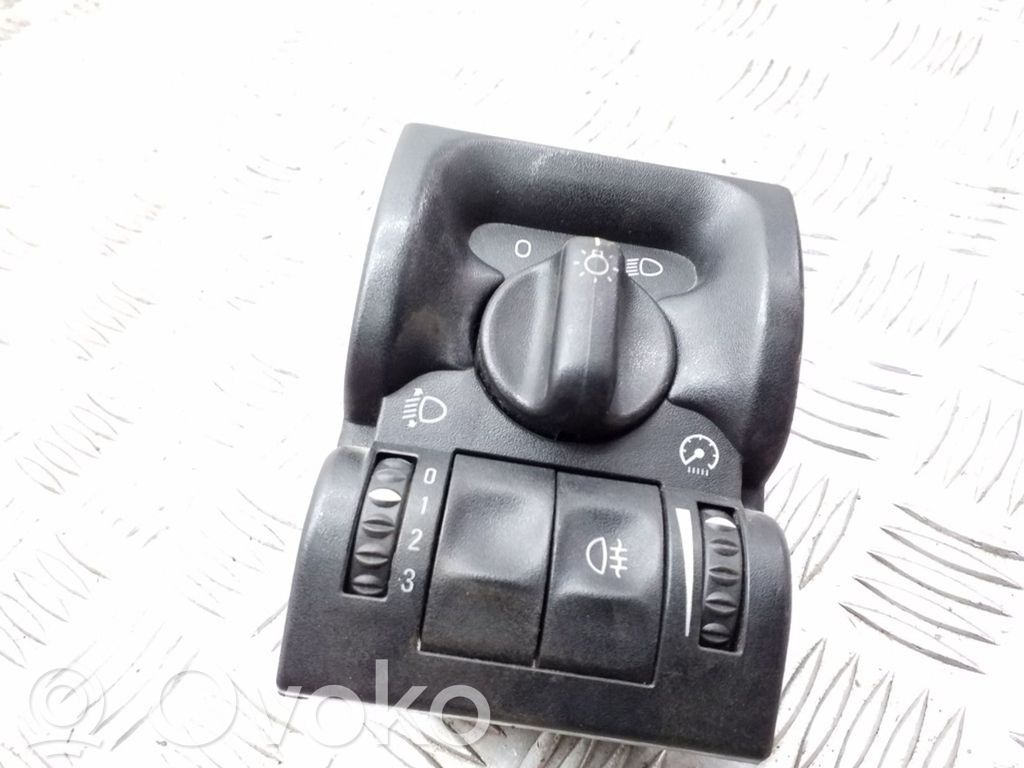 Opel Vectra B Light switch 